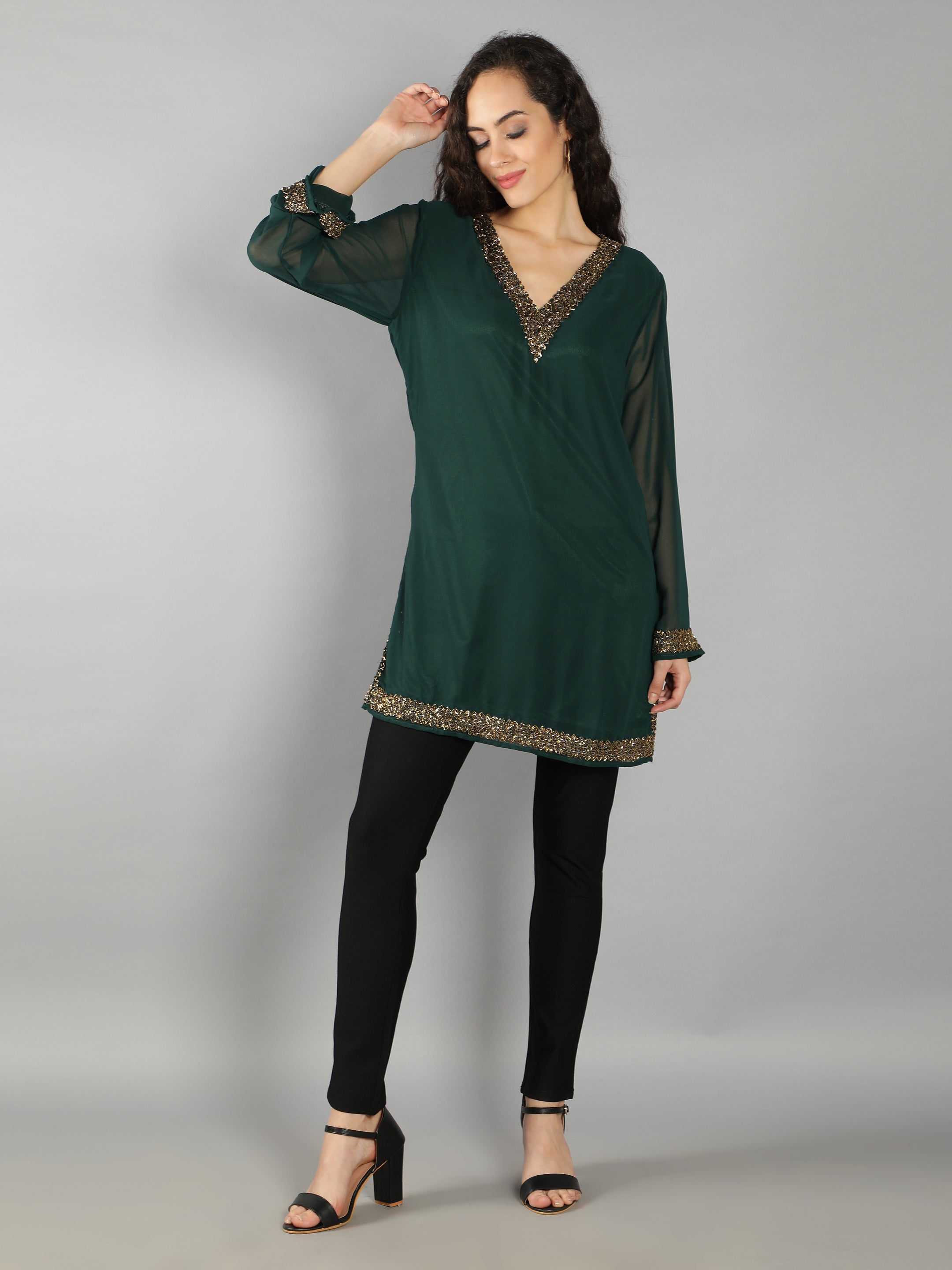 Green Embellished V Neck Kurti(With Lining)