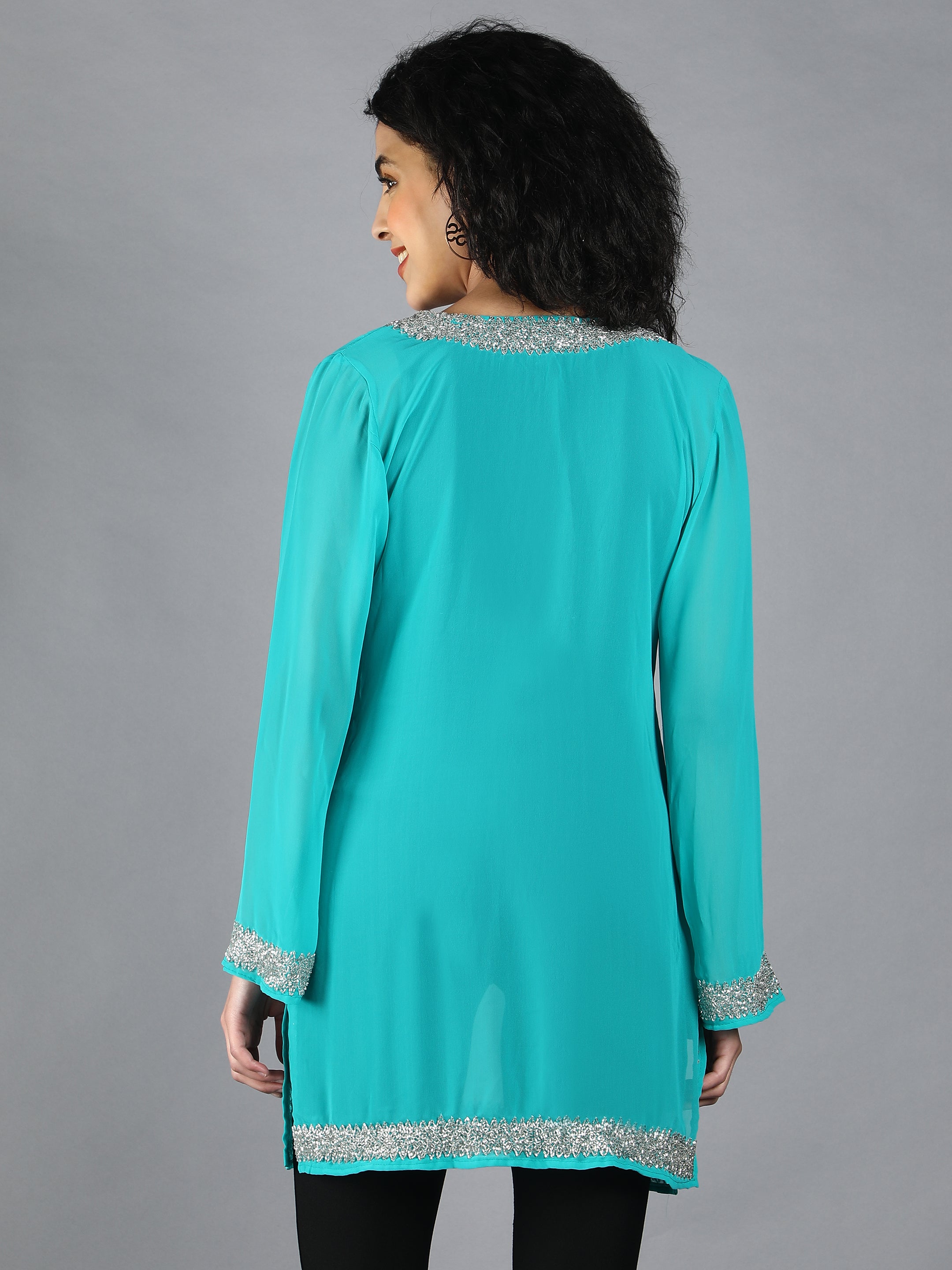 Farah Kurti