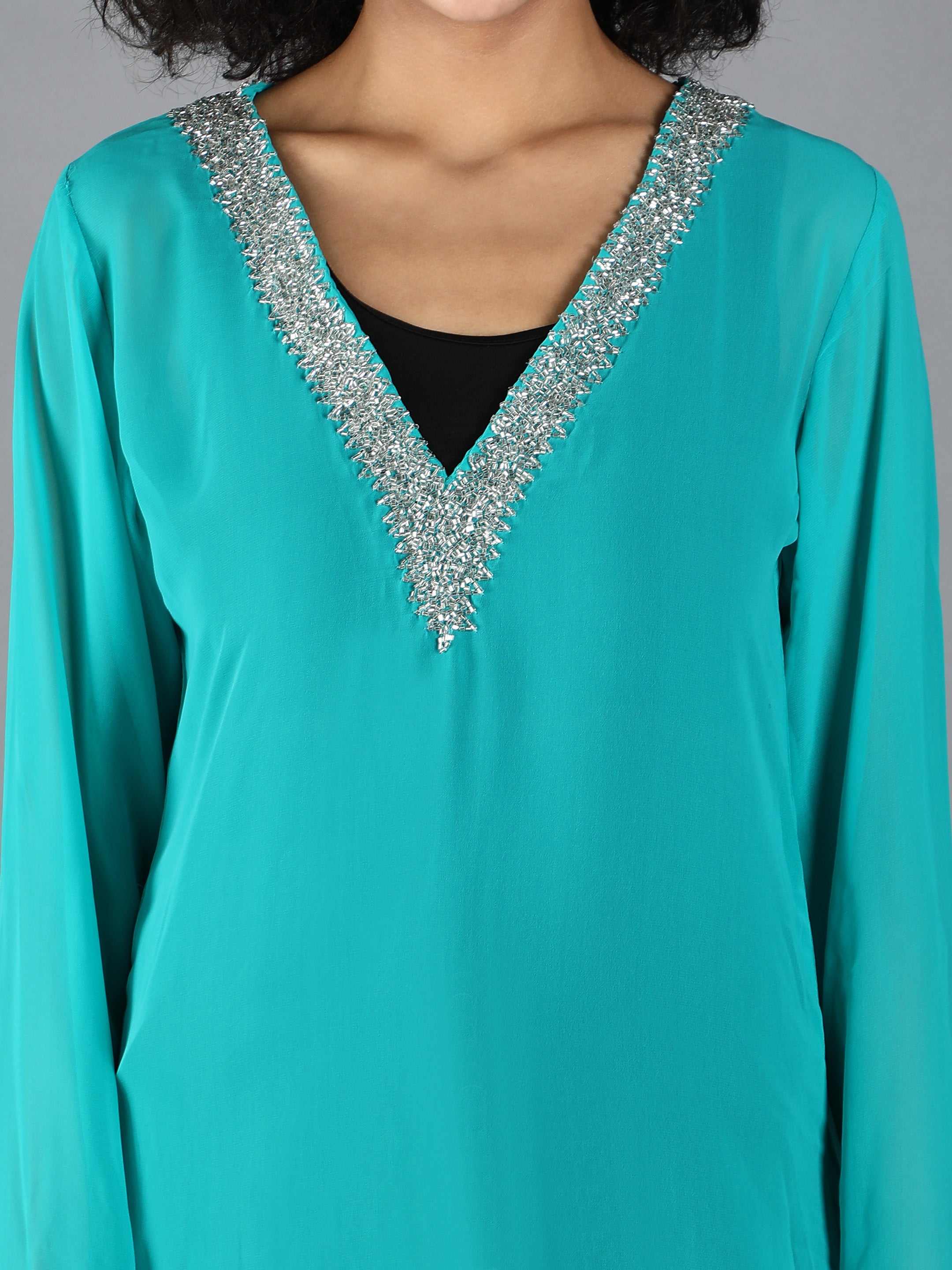 Farah Kurti